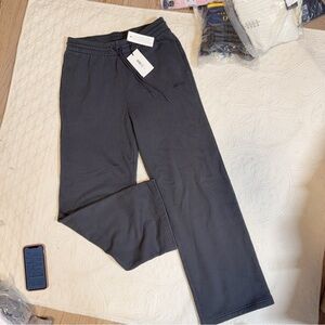 NWT 116293 ARITZIA BF BASIC WIDE R VINTAGE BLACK S